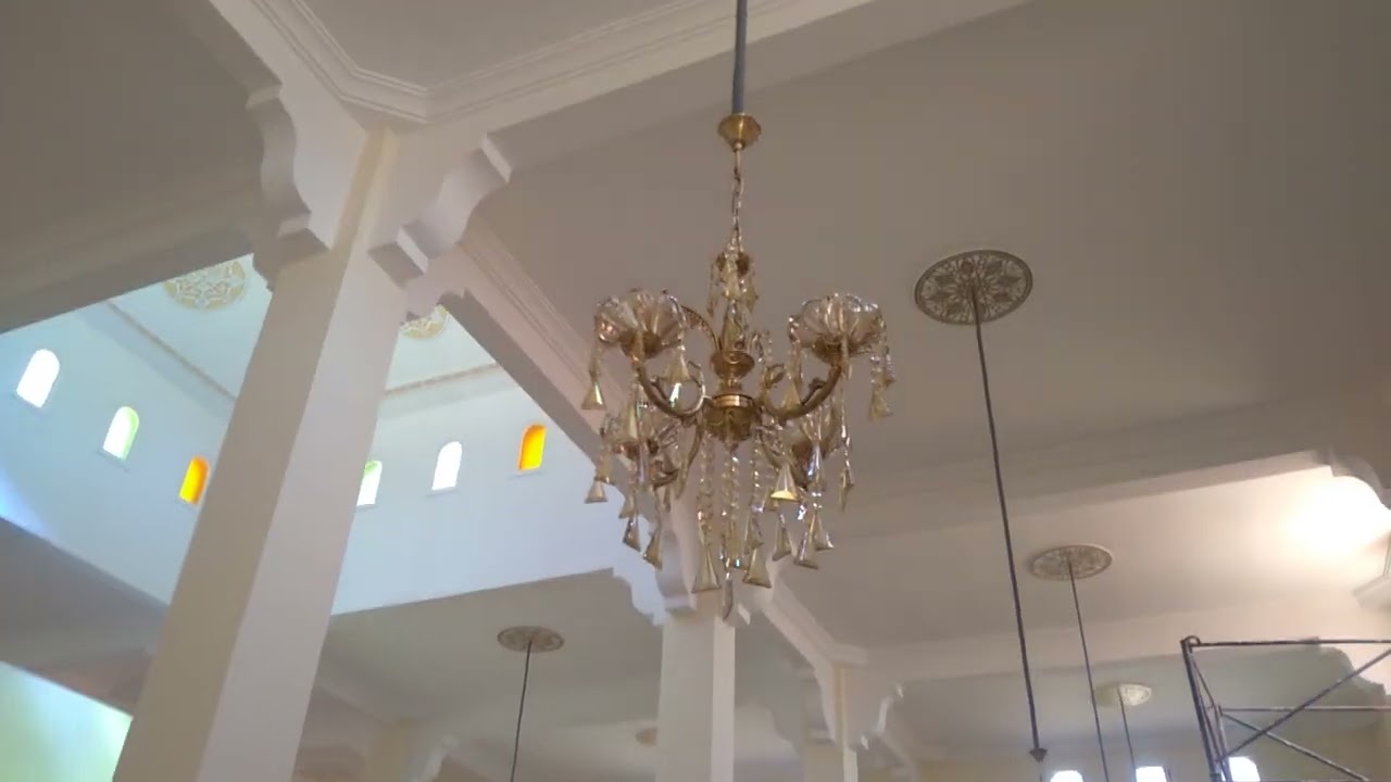 آخر تجهيزات المسجد و إنشاء الله تكمل قبل شهر رمضان المبارك