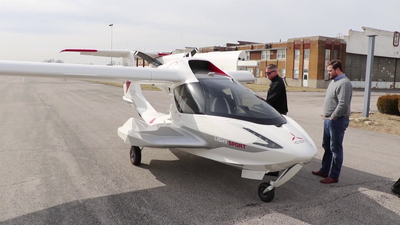 ICON A5 Visit to St  Louis Downtown Airport