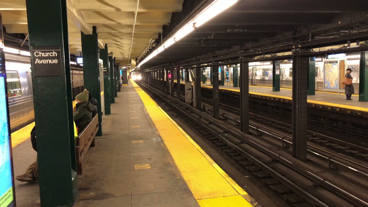 R42 (S) run 5 refuse train enters Church Ave
