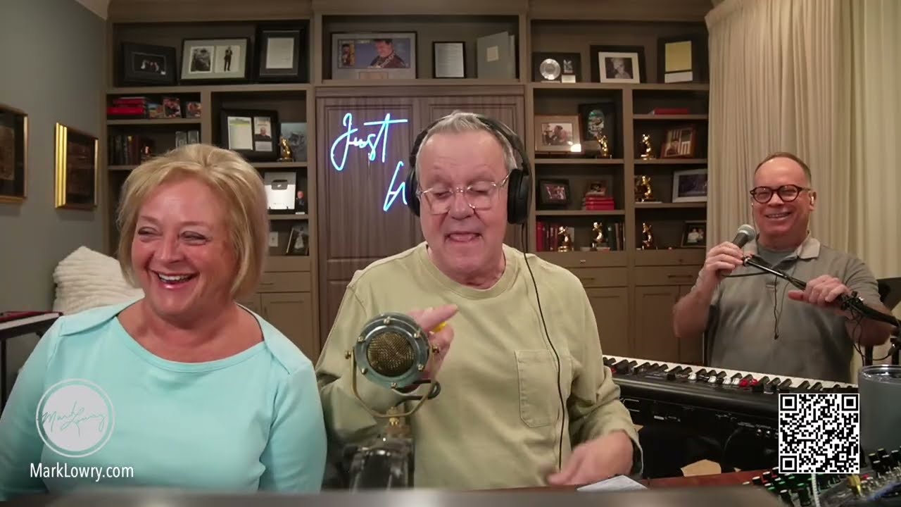 The Straight Tones are LIVE on #JustWhenever now! Sit up straight and sing!