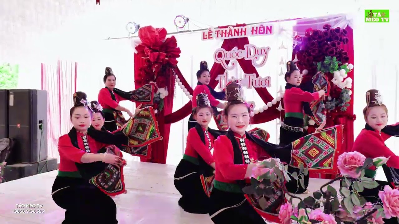 MÚA KHĂN PIÊU MỪNG LỄ THÀNH HÔN CR: QUỐC DUY & CD: THÙY TƯƠI &  - BẢN PÚNG - P.CHIỀNG SINH