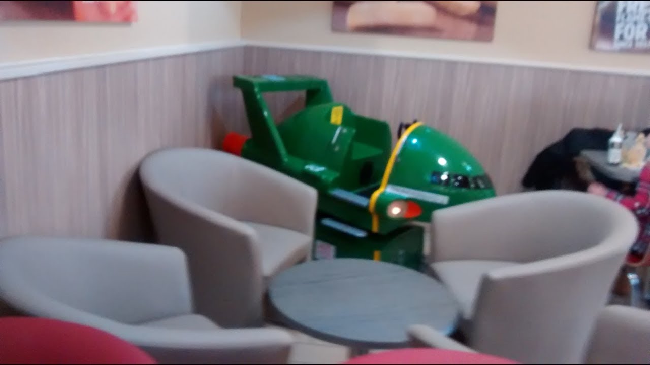 Thunderbird 2 kiddie ride