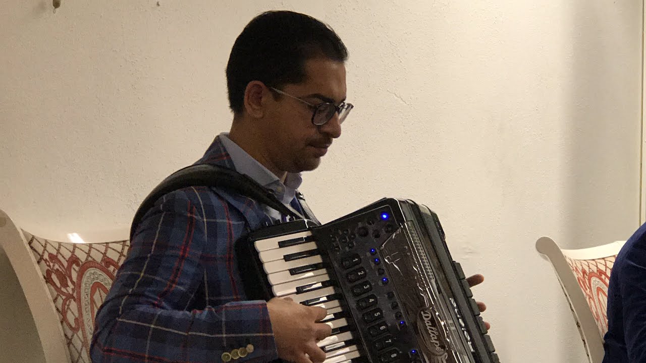 Fr. David - A venit demult de sus (La Accordeon) 2021