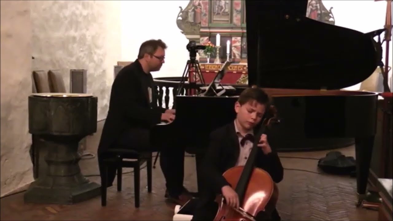 Jonatan Sabbah (7) plays Golterman cello concerto op.65 no.4 (last mov)
