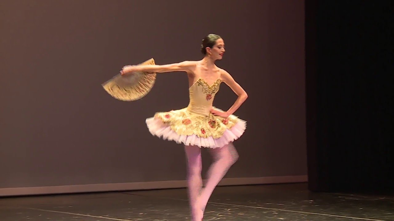 Hannah O'Neill as Kitri, Don Quixote Act 3 - Dubai Ballet Grand Gala 2016