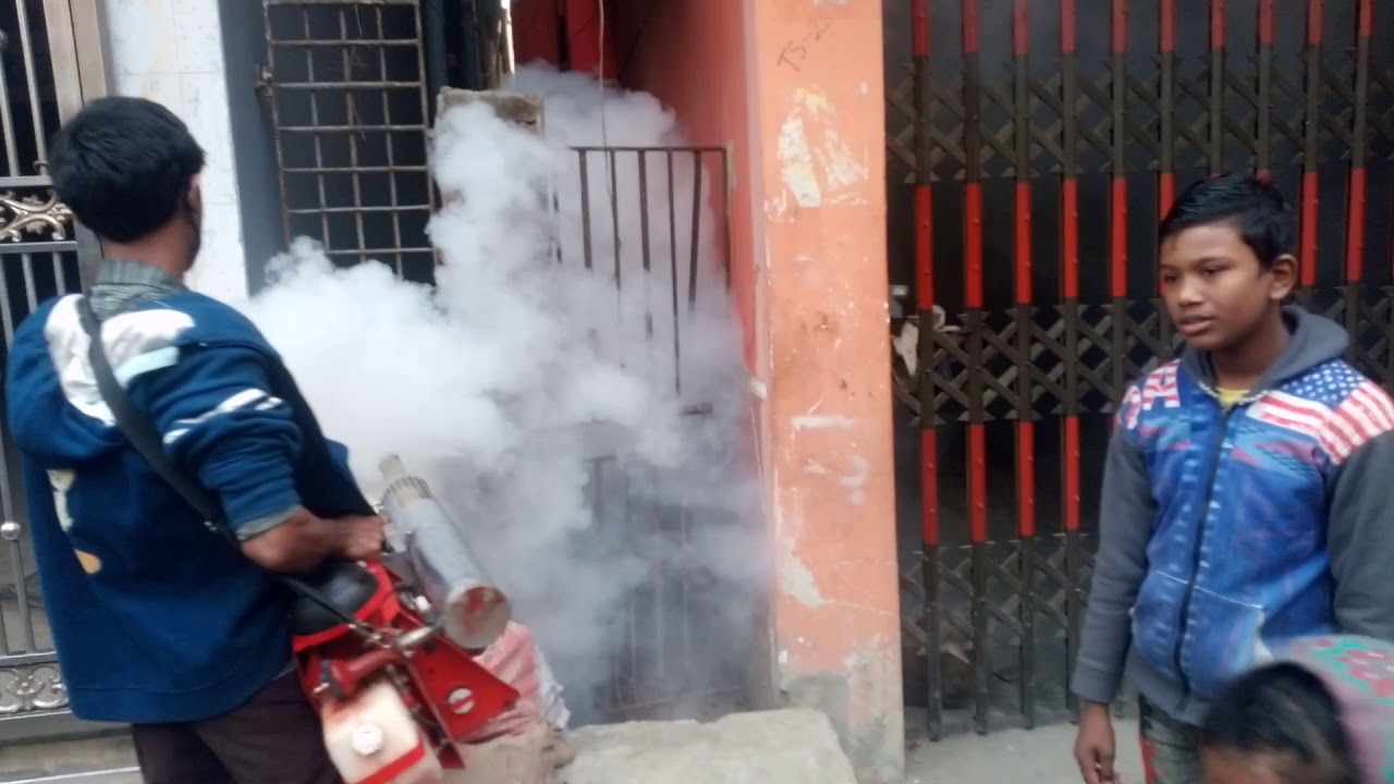 কাউন্সিলর মোস্তাক মামার নির্দেশে মশার ওষুধ দেয়া হচ্ছে ৬২নং ওয়ার্ড ঢাকা দক্ষিণ।