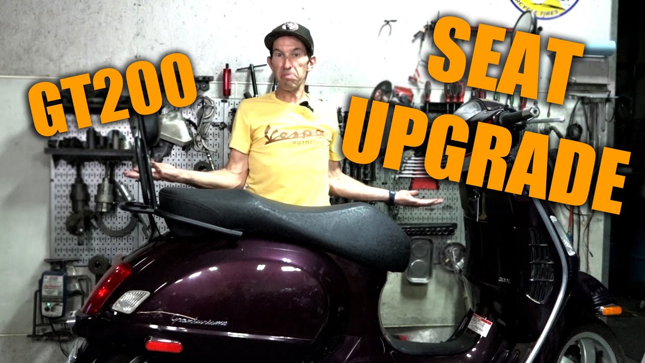 Install a GTS 250-300 Seat & Folding Rack on a Vespa GT200