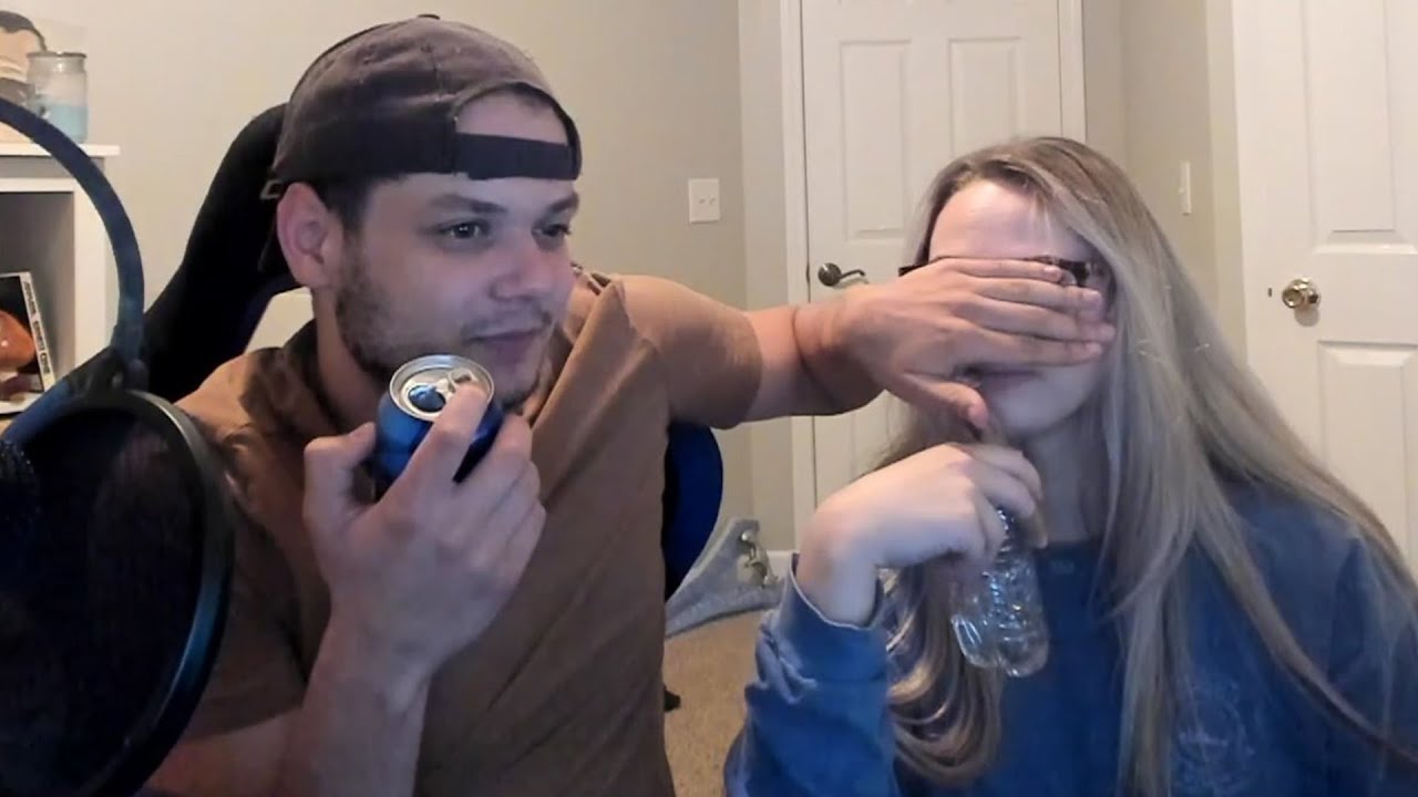 My Viewers Exposed Me In Front Of My Girlfriend... | Media Share