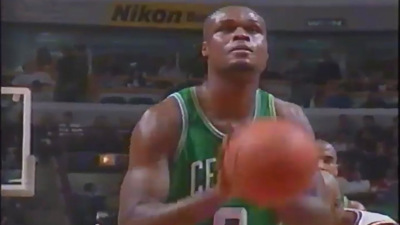 Antoine Walker Celtics 26pts 7rebs vs Bulls (1998)