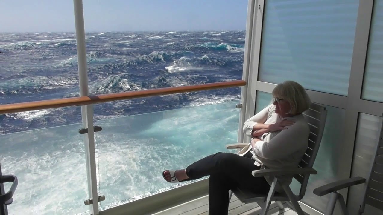 MS Europa bei Sturm in der Bass Strait Richtung Melbourne