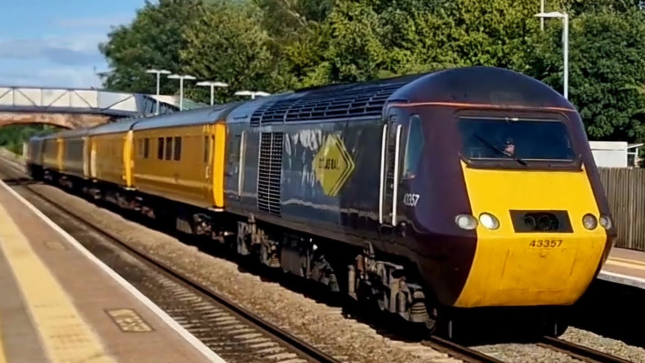 Trains at Cam & Dursley (18/7/25)