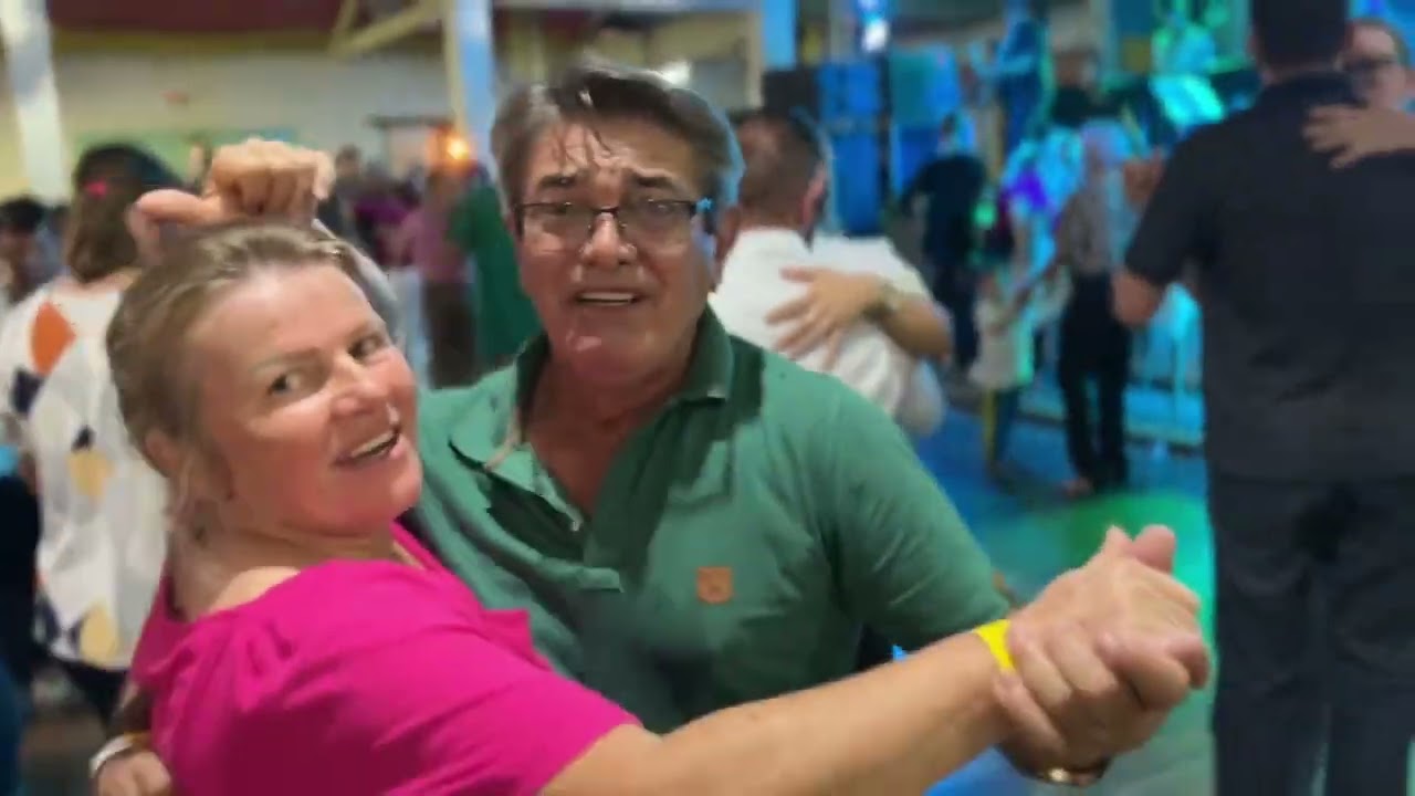 Rot Rot sind Die Rosen - Baile de Rei no Independência