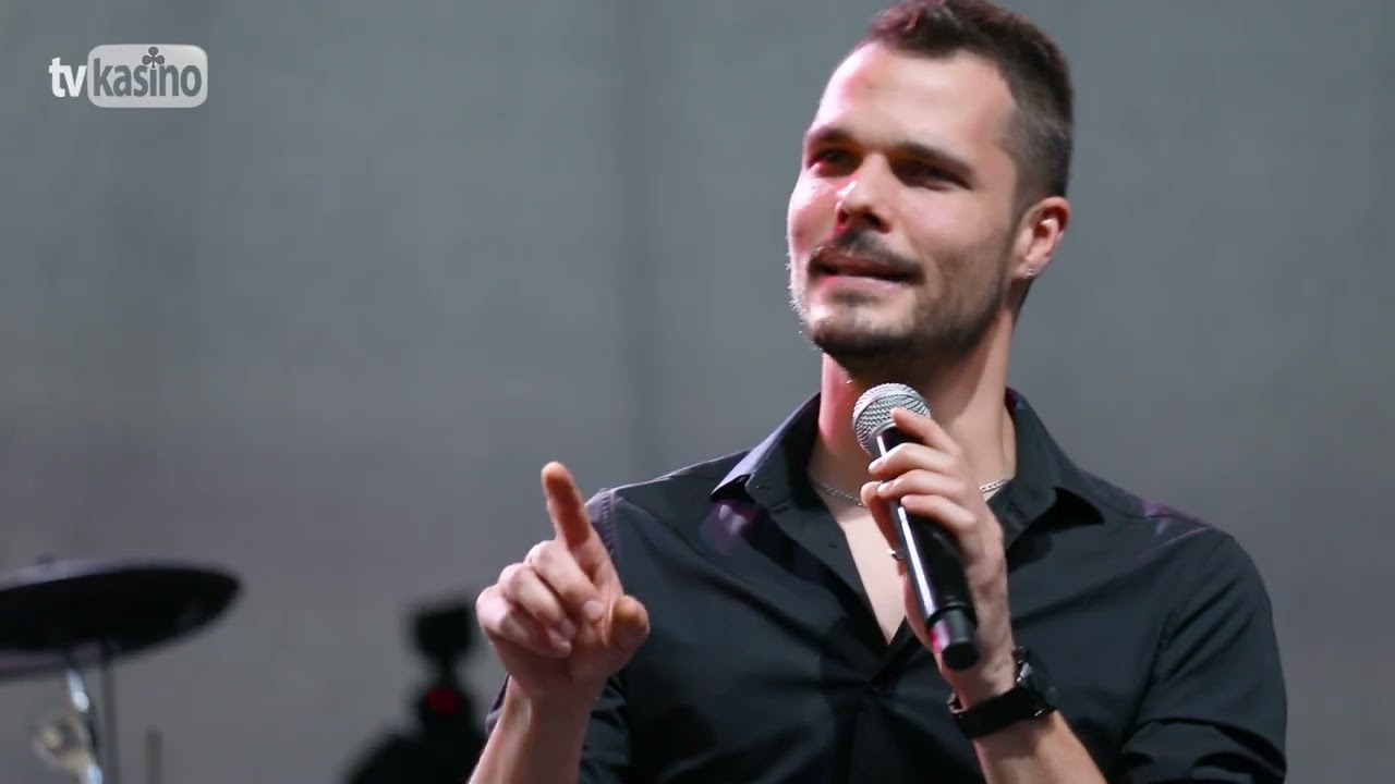 Milan Iván: Vodopád