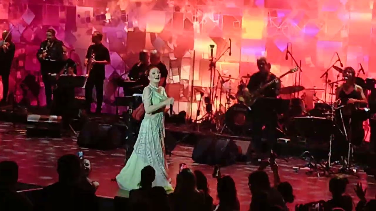 Candan Erçetin - Yıldızların Altında HD Live From Istanbul 2025