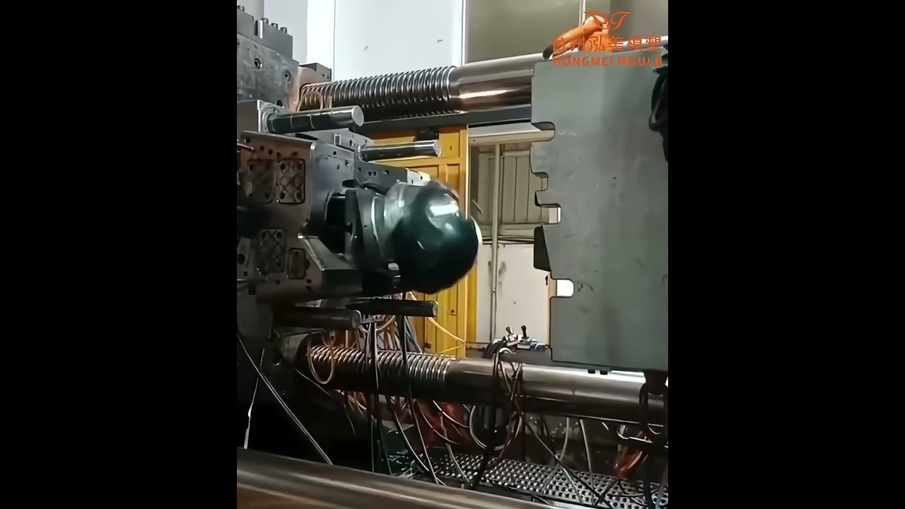 Plastic helmet injection molding motorcycle casque mould 