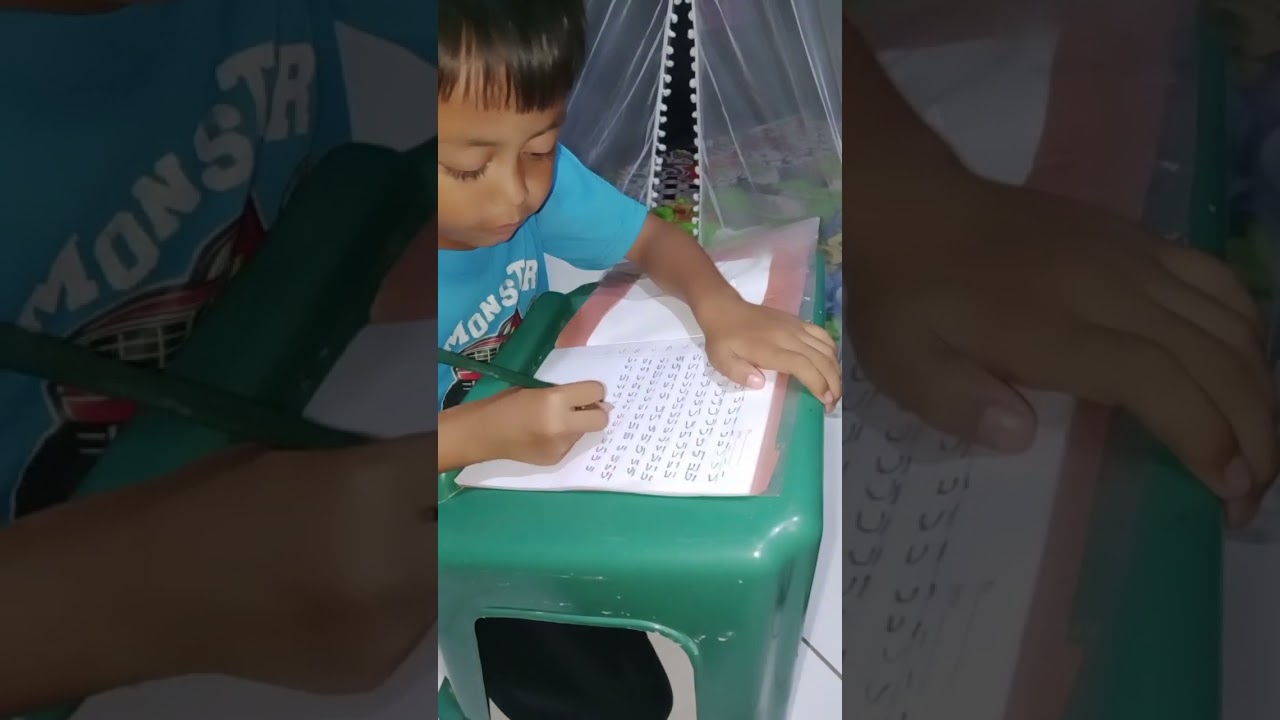 Semangat belajar ngerjain PR sekolah😊
