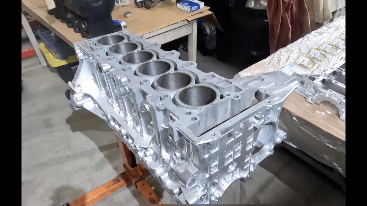 BMW N55 17667419 Восстановление зазоров колец и плоскостности блока цилиндров, часть 1