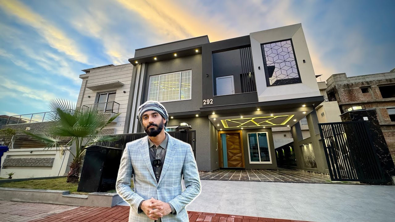 10 Marla PIANO-BLACK (ISLAND KITCHEN) House For Sale in Bahria Islamabad