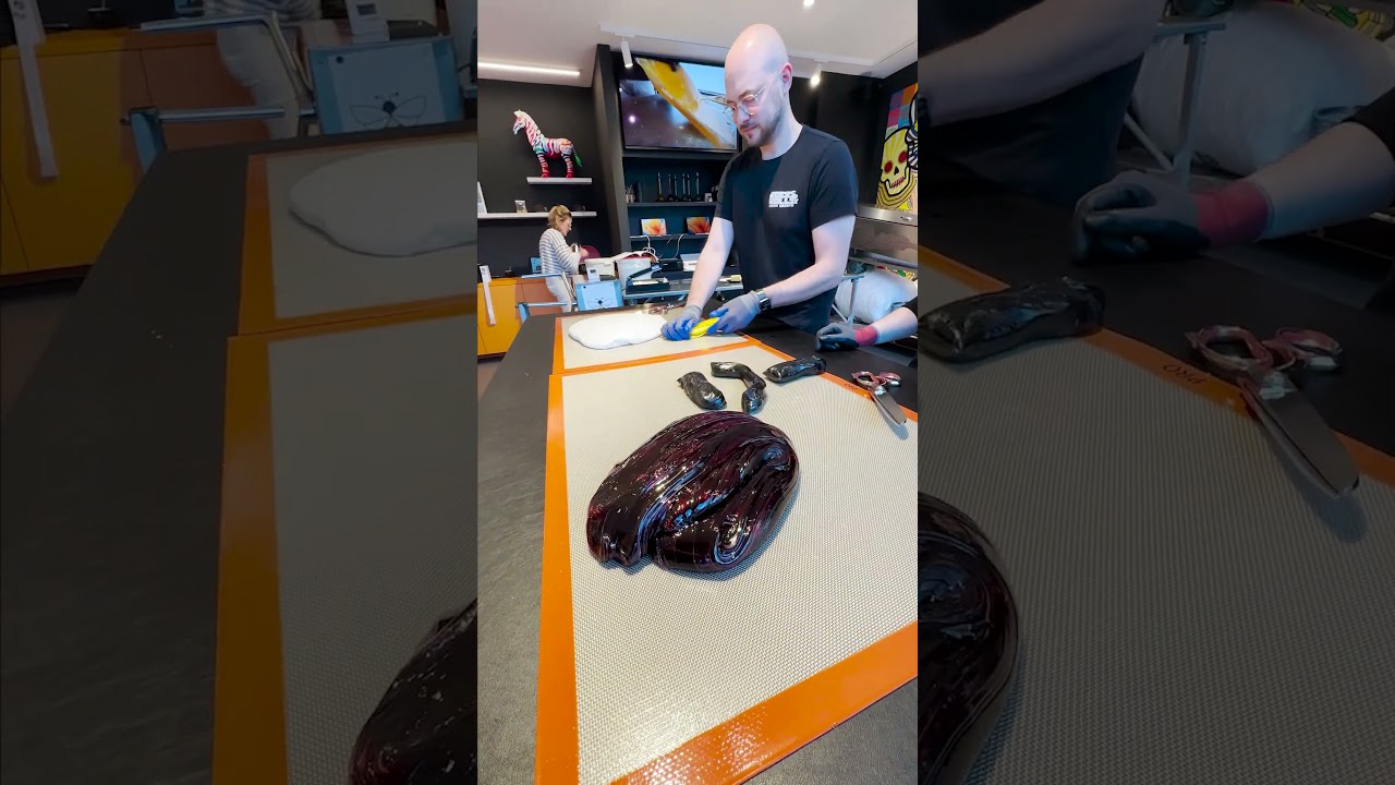 How We Made a Bee Design! 🐝🍭 #candymaking #asmr