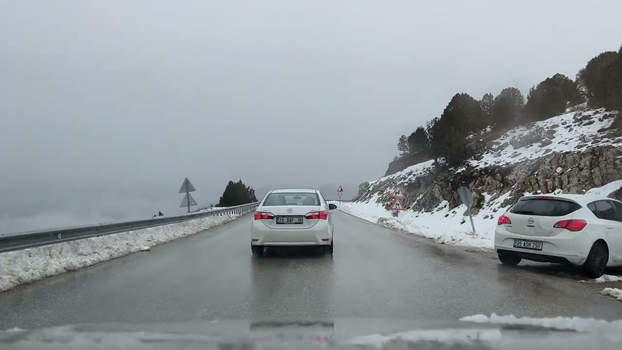 Denizli Nikfer Kayak Merkezi'nden Aşağı Yol Videosu Sessiz