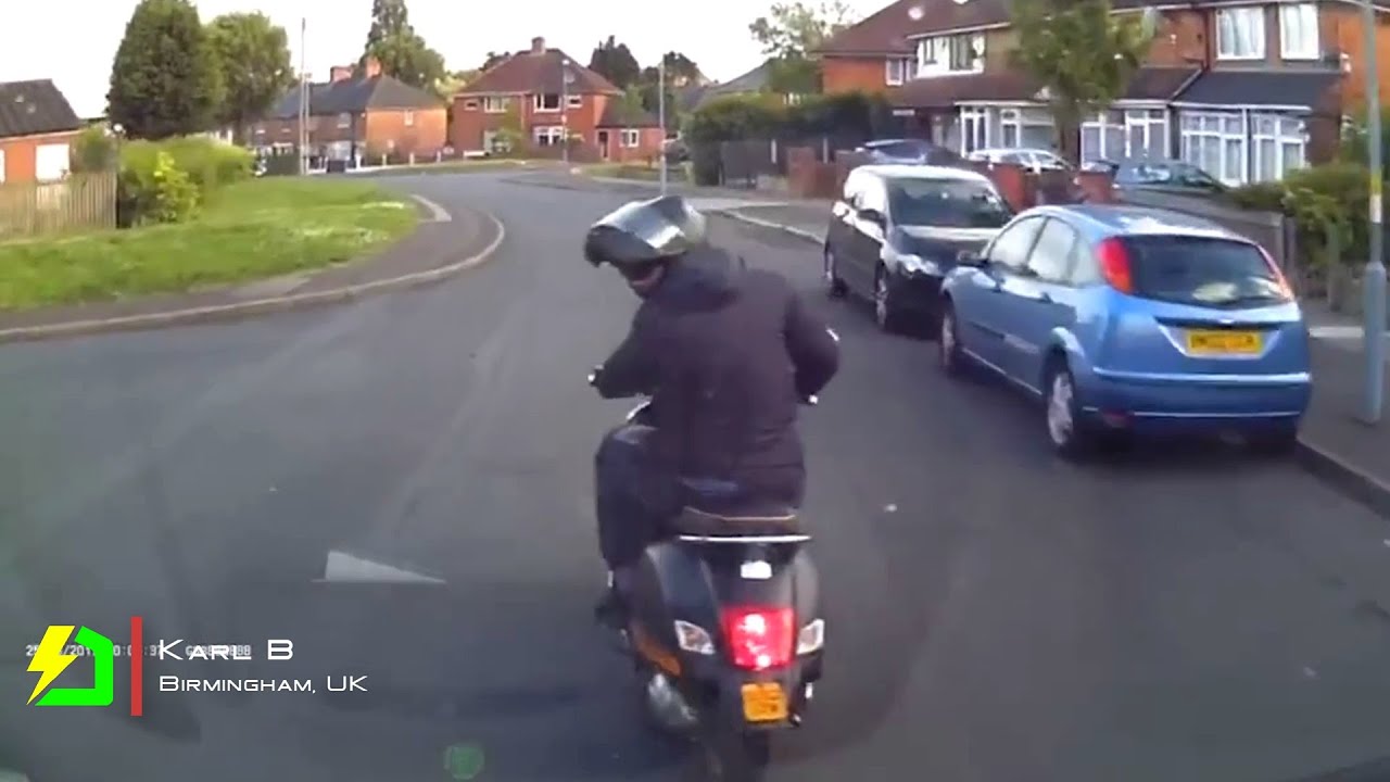 Carjackers Caught on Dashcam | Dashcam Ltd