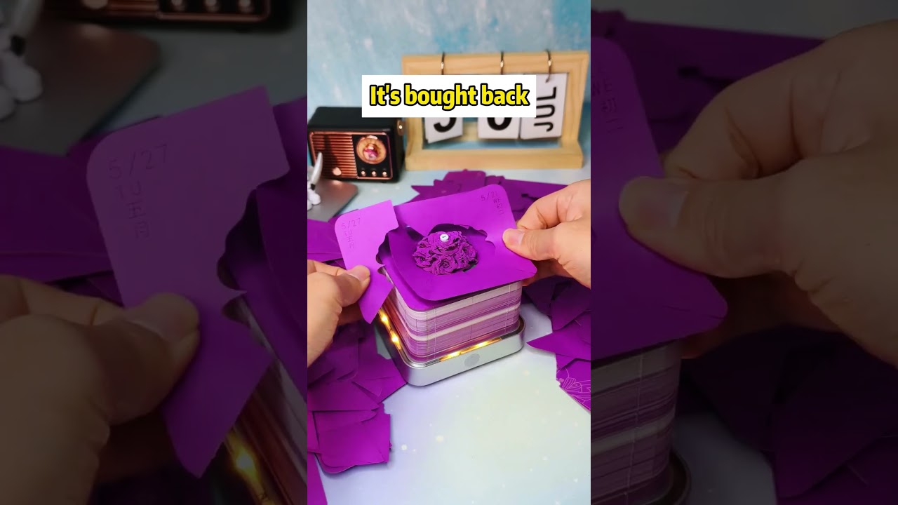 Such an amazing bouquet of roses hidden in this 3d memo pad notes block！Can't wait to buy it now