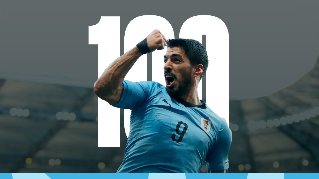Homenaje de la AUF a Luis Suárez por haber cumplido 100 partidos con la Celeste