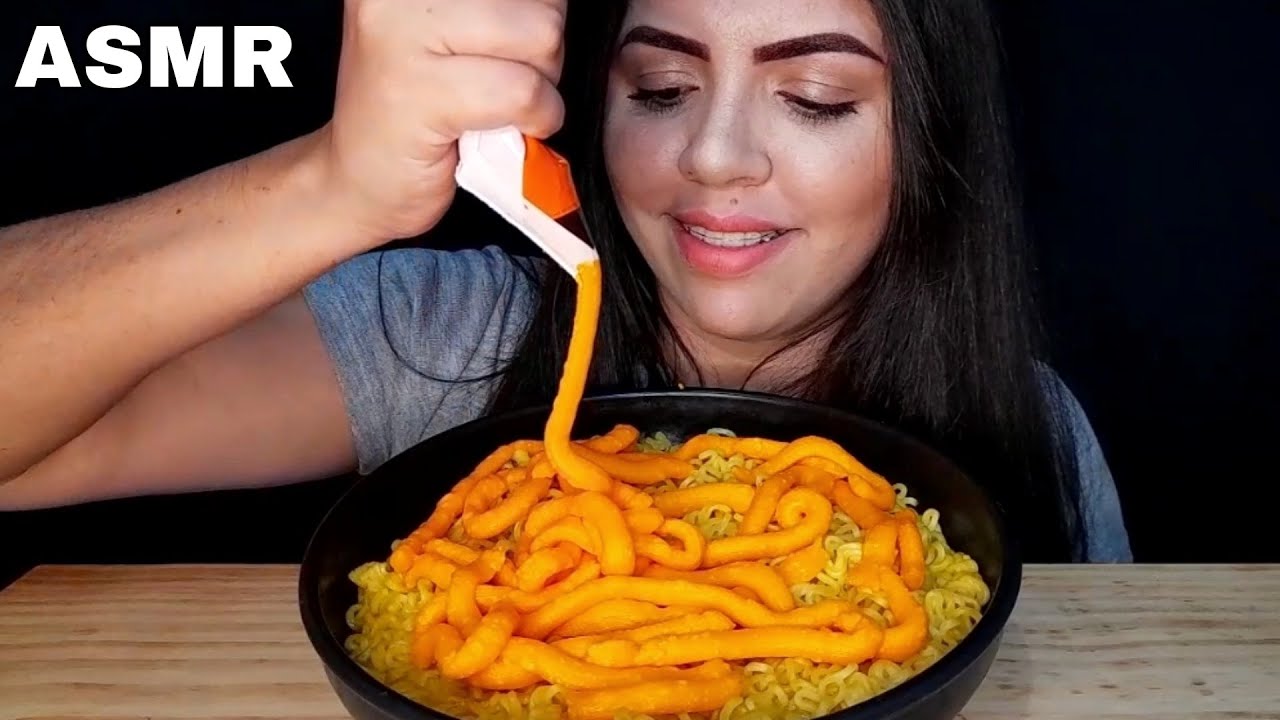 ASMR COMIDA - MIOJO COM QUEIJO CHEDDAR (MUKBANG BRASIL) SONS DE MASTIGAÇÃO