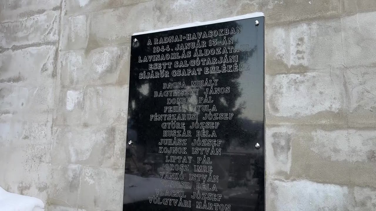 Háttér - Városi megemlékezés a lavinaszerencsétlenség áldozatairól