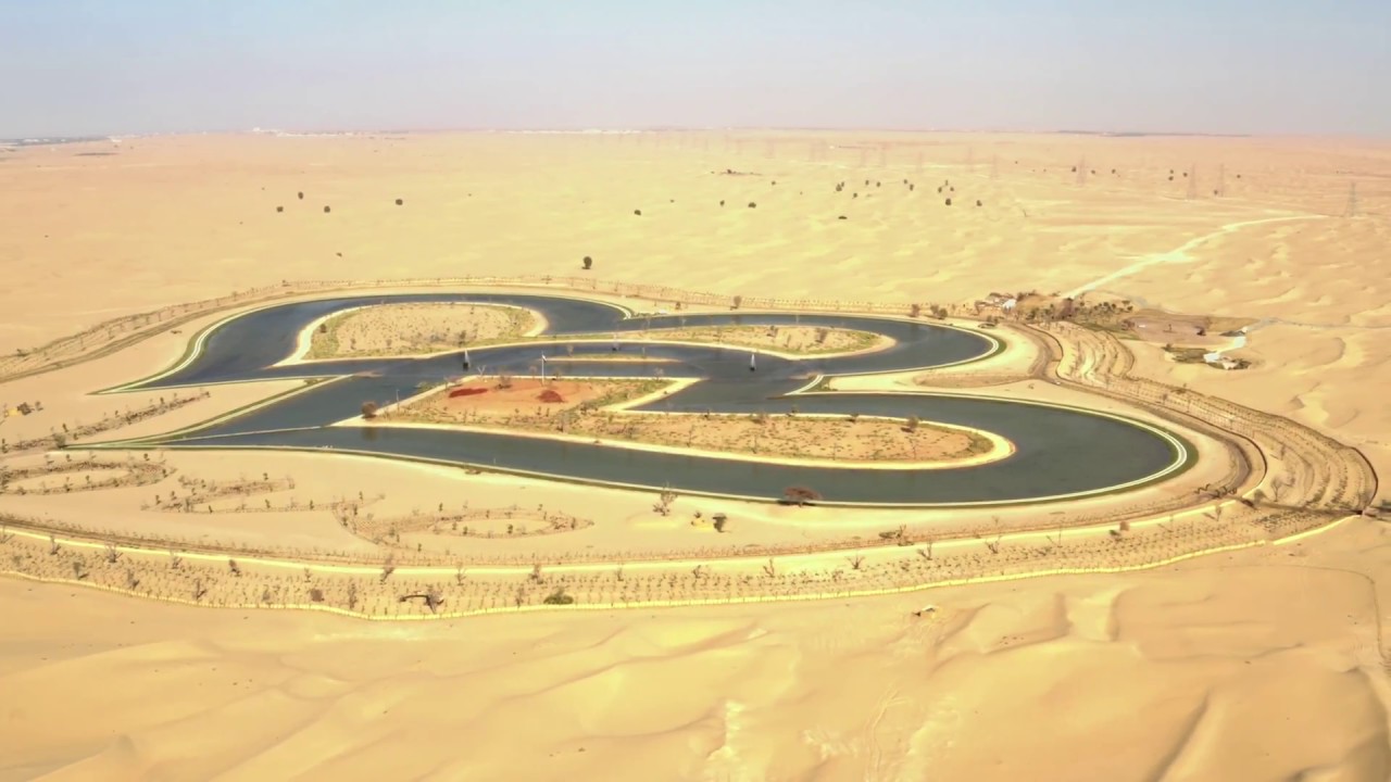 Dubai - Love Lake
