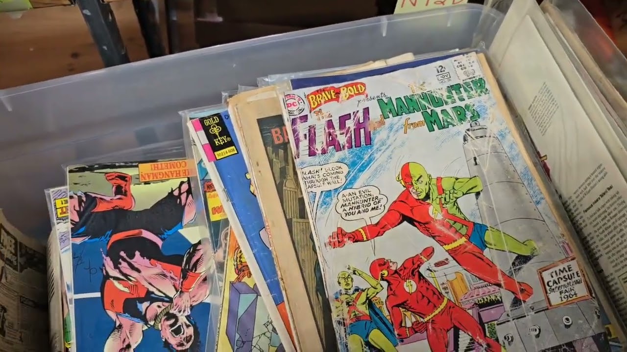 Столько всего нужно сделать. Теряем склад, но продолжаем закупать большие коллекции комиксов и ко...