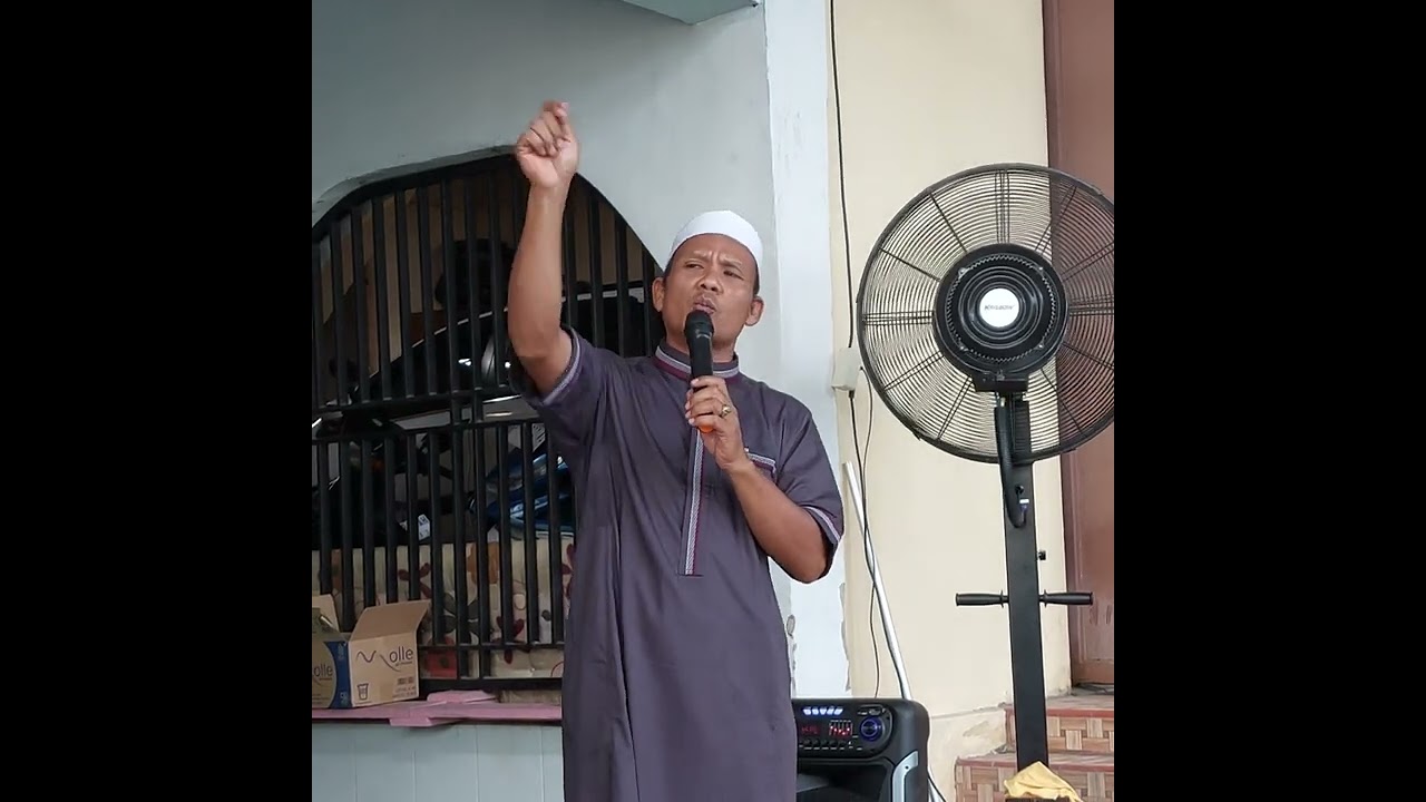 Ceramah syukuran kepulangan dari ibadah haji oleh ustadz Ahmad Khoirul