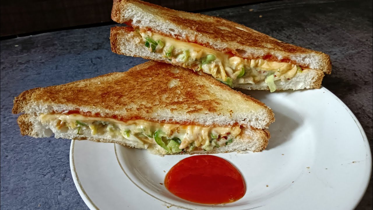 How to Make the Best Coleslaw Sandwich | Quick Lunch Idea