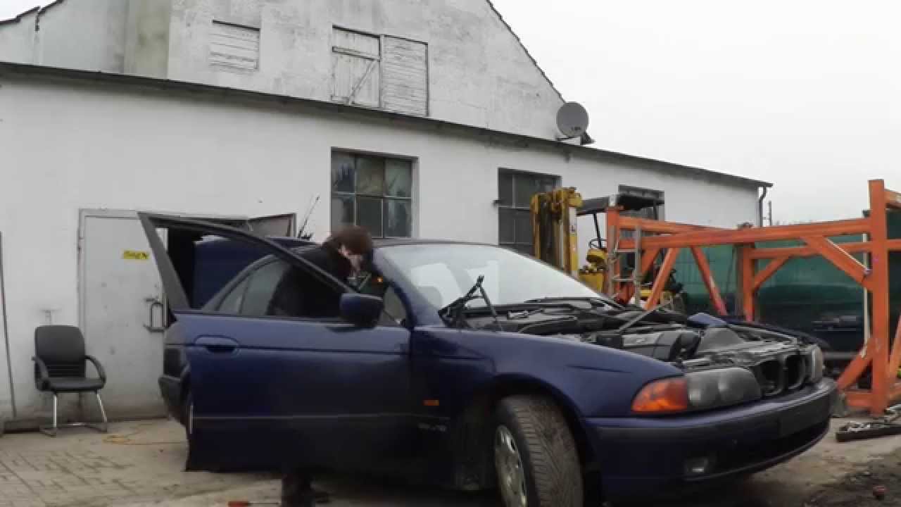 AUTO PROFESSIONELL AUSSCHLACHTEN
