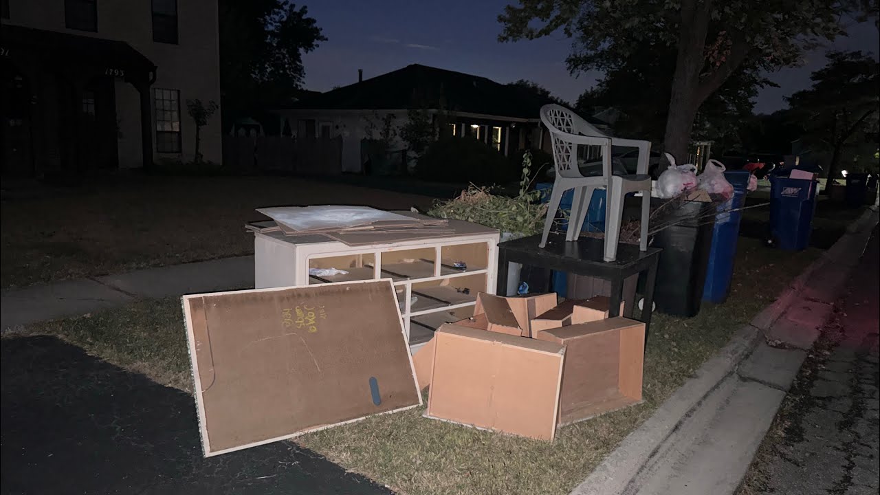 Спасаем мебель из придорожного мусора! — Chicagoland Garbage Picking