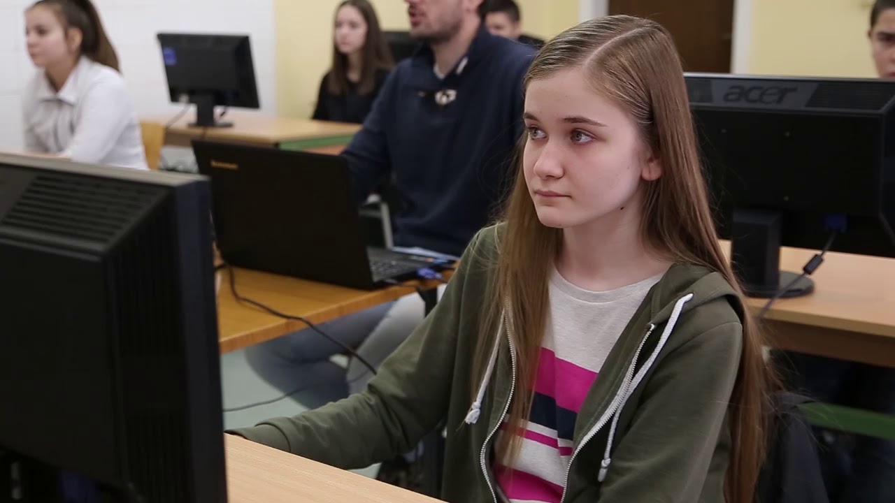 Уводни видео о Средњој школи 