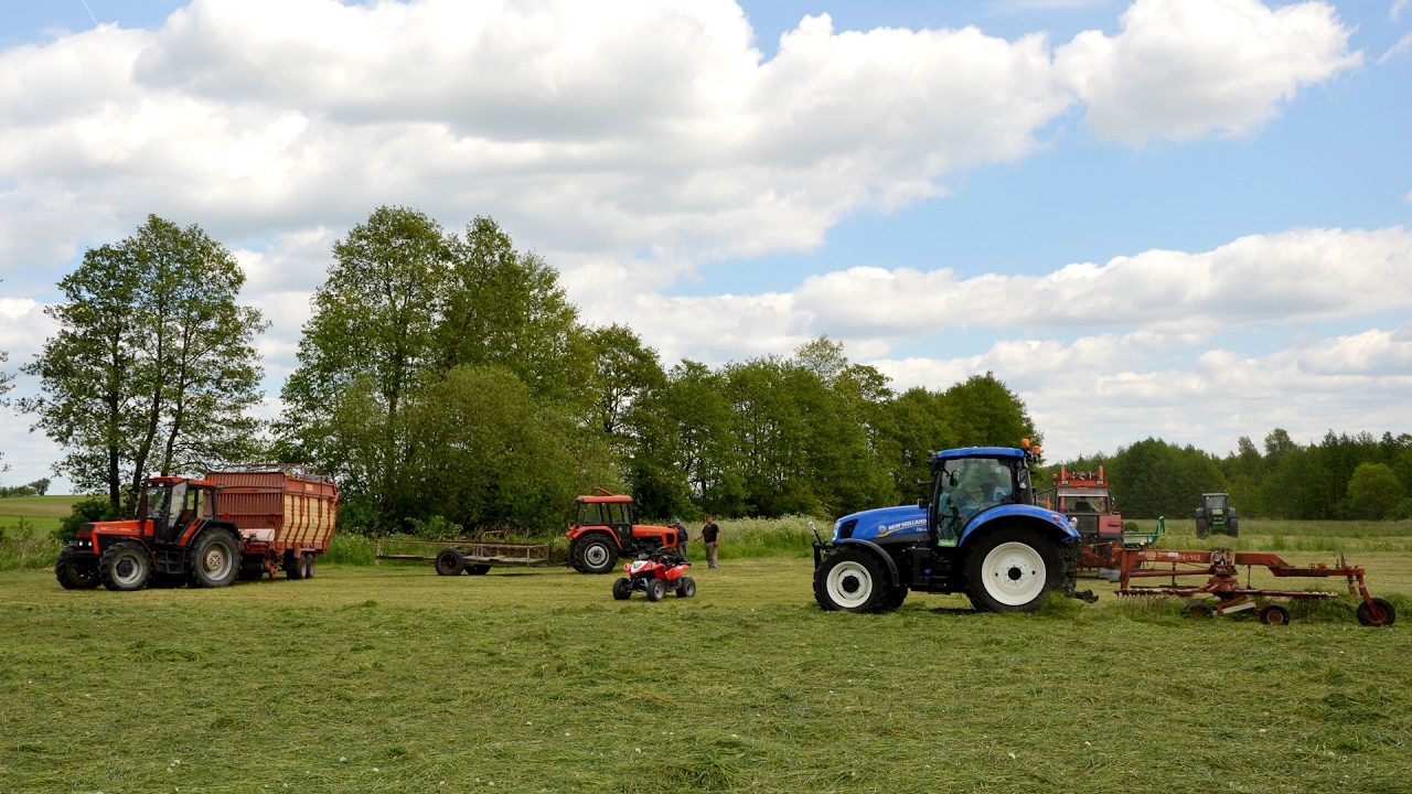 Sianokiszonka w pryzmę - Jaszkowo 2015 ! New Holland`y & Ursusy w akcji :D