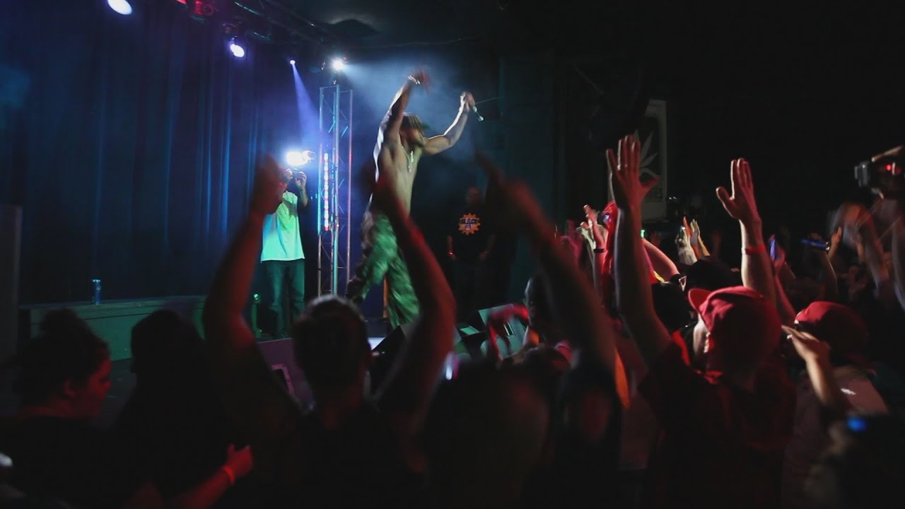 Kutt Calhoun Performs Handz Up (Shut shit down)