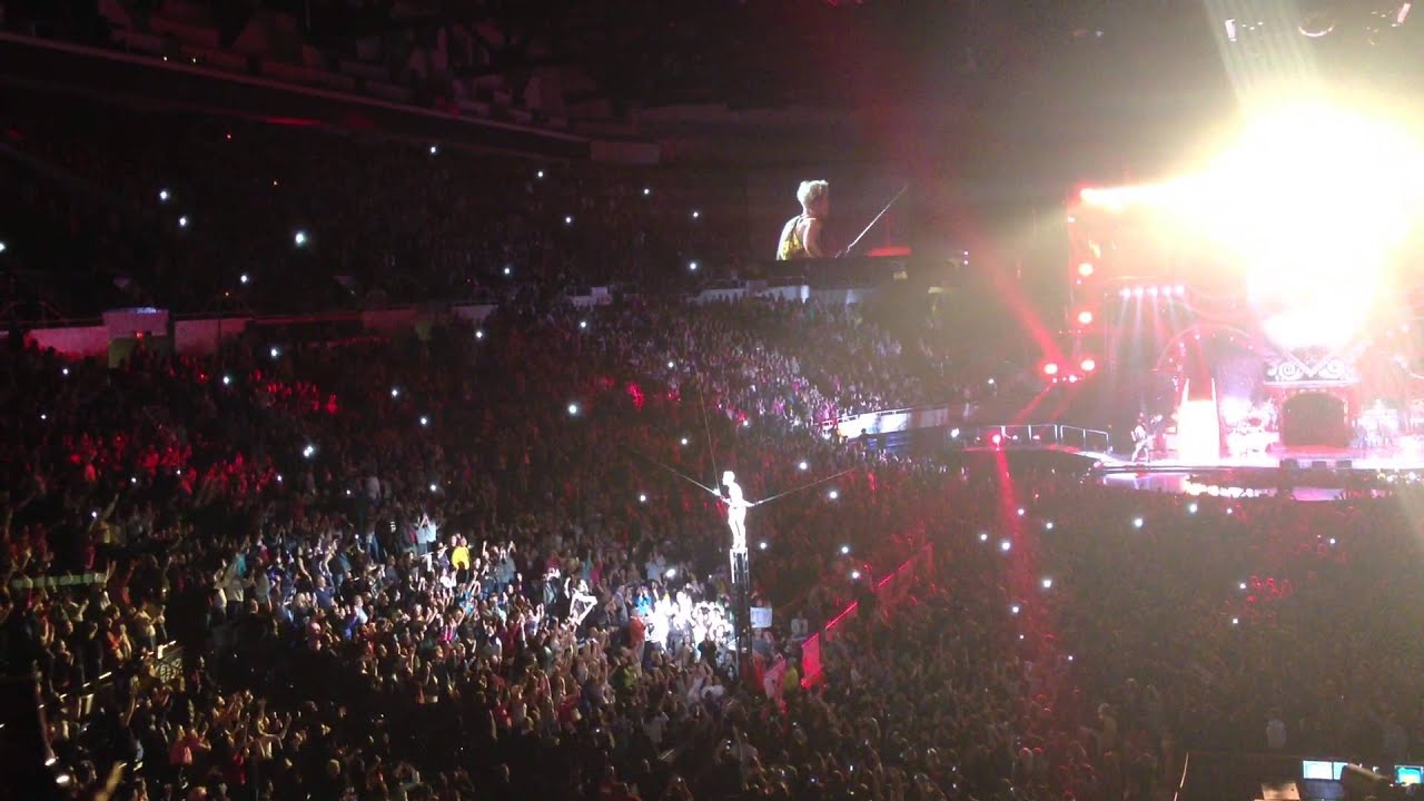 PINK @Nassau Coliseum 3-25-13