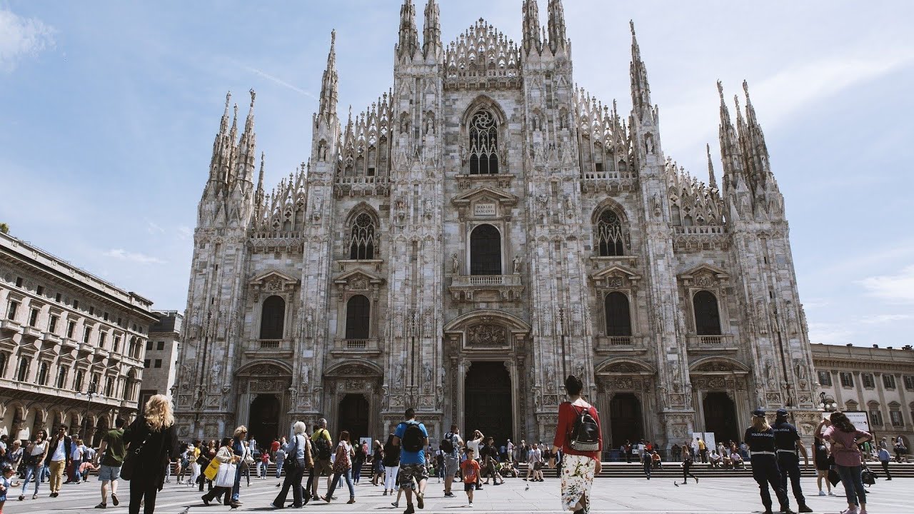 اجمل ميادين ايطاليا الduomo