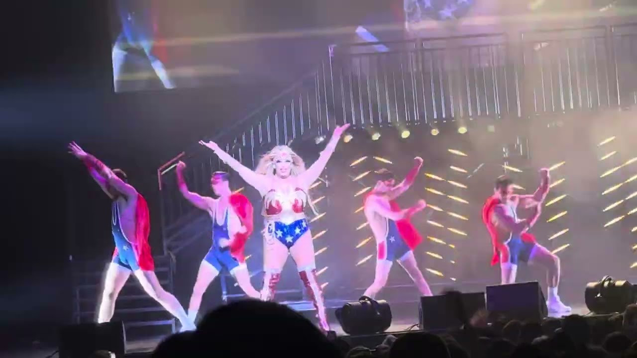 Roxxxy Andrews - I Need a Hero - All Stars Live
