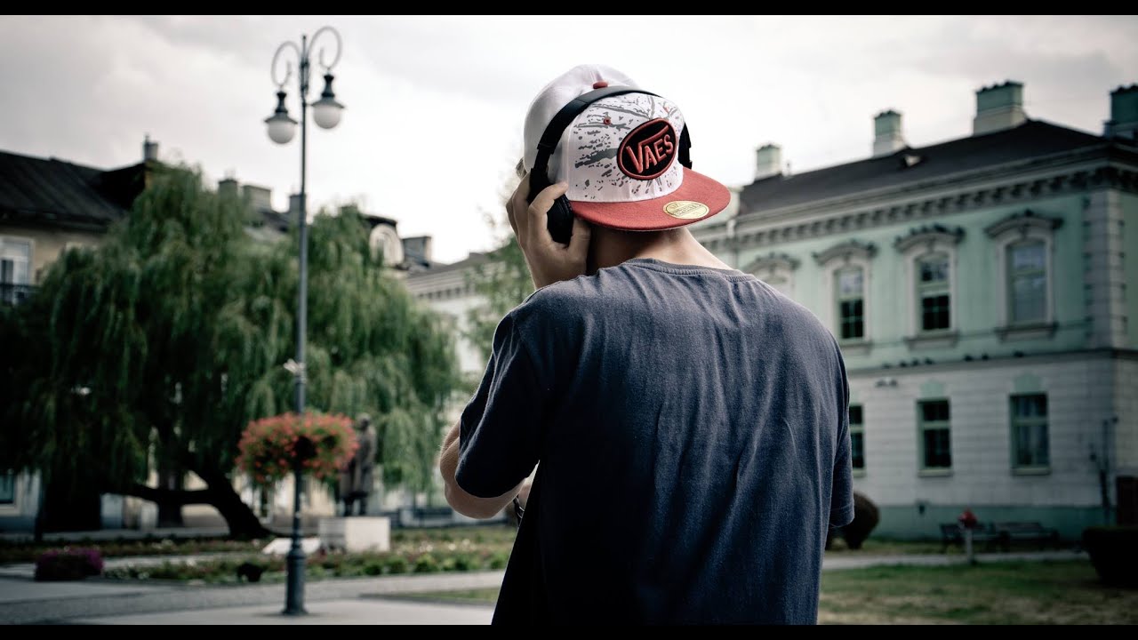 DmK - Potrzebuję Cię tu [OFFICIAL VIDEO]