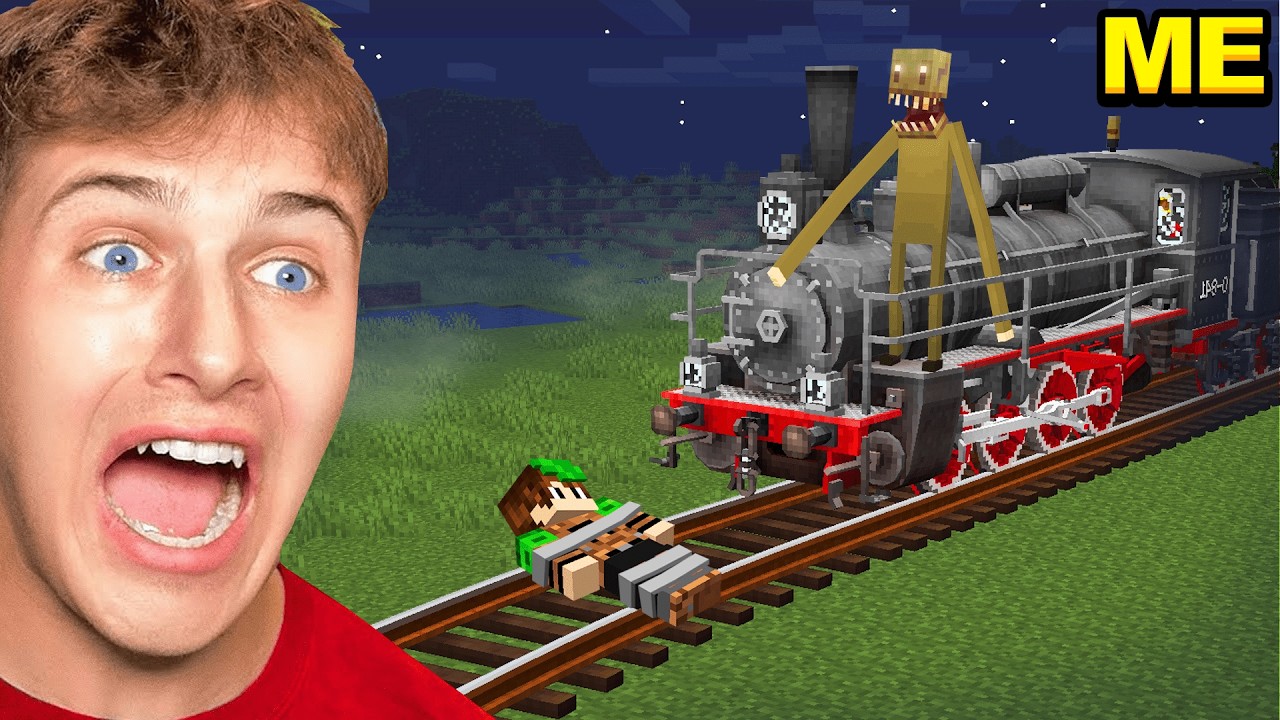 Fooling My Friends with HORROR TRAIN in Minecraft