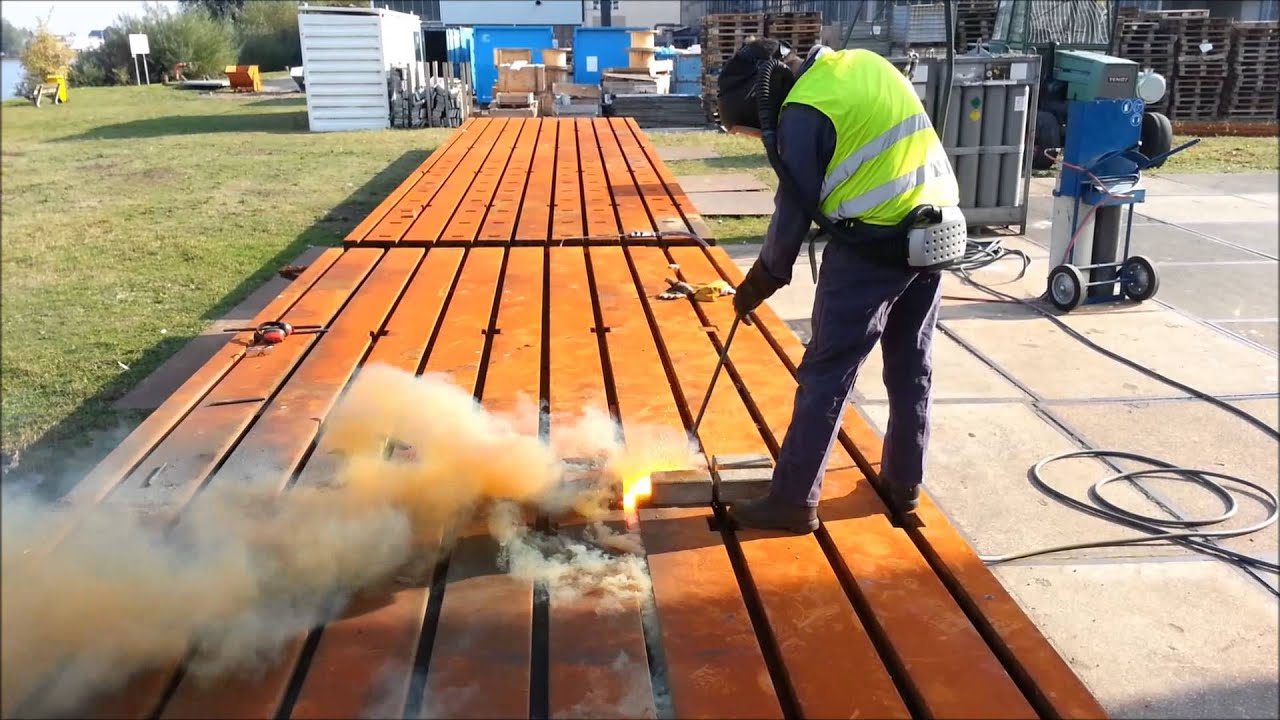 Exothermic cutting by Lascentrum
