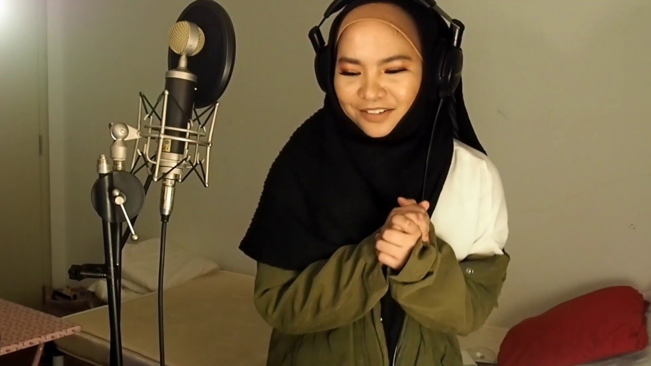WAJAH KEKASIH - DATO SITI NURHALIZA (COVER BY AINA ABDUL)