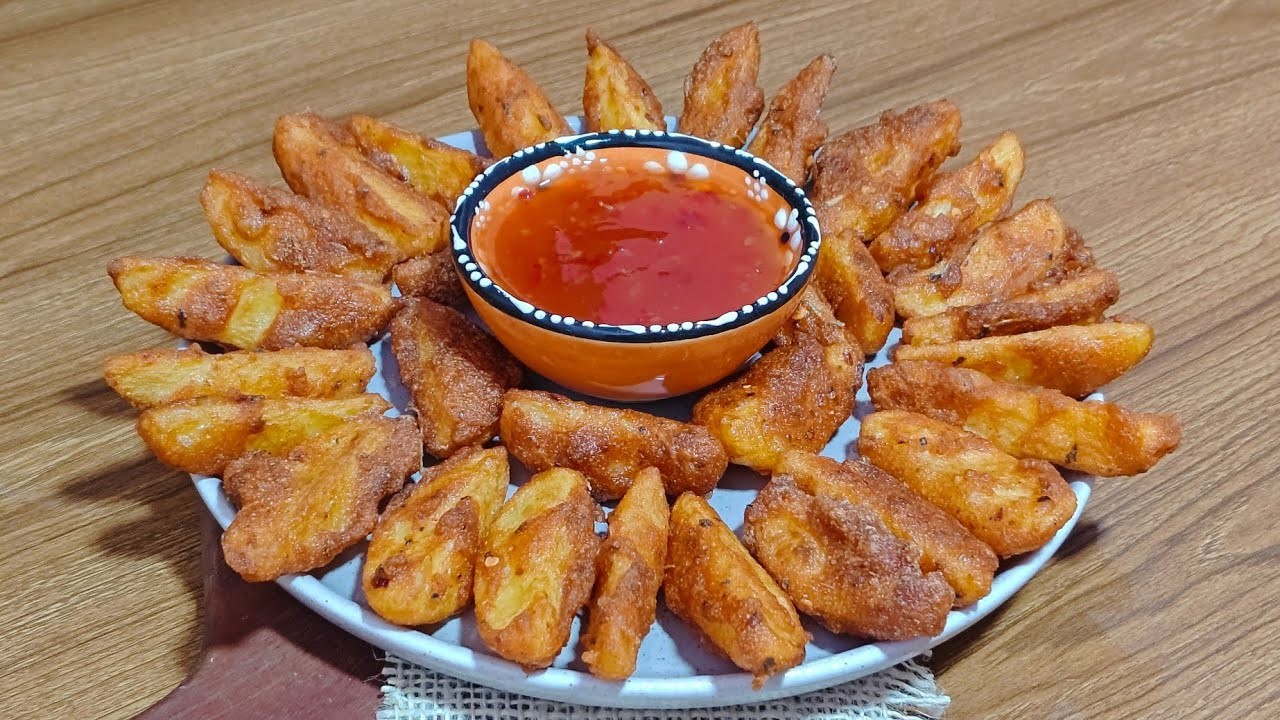 মজাদার পটেটো ওয়েজেস । আলু হবে আরও সুস্বাদু । Homemade Crispy Potato Wedges Recipe #potatorecipe