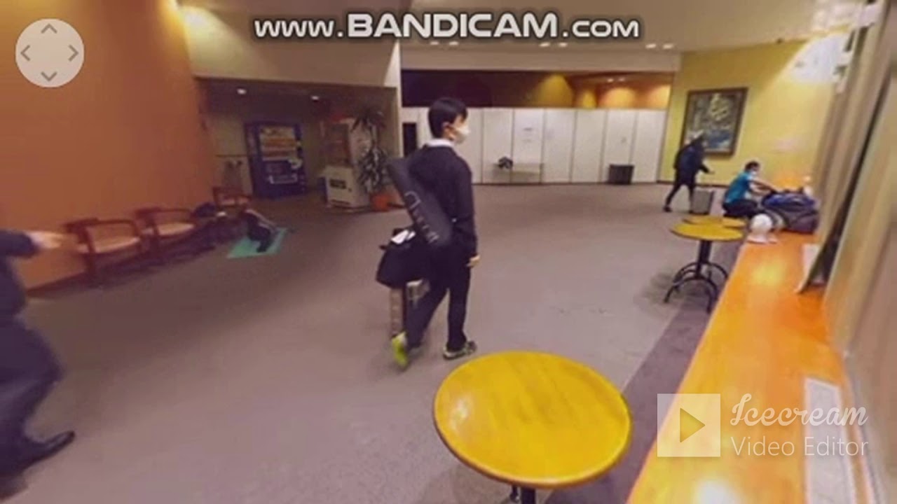 Shun Sato warm-up area before FS - 2020 Japanese Nationals