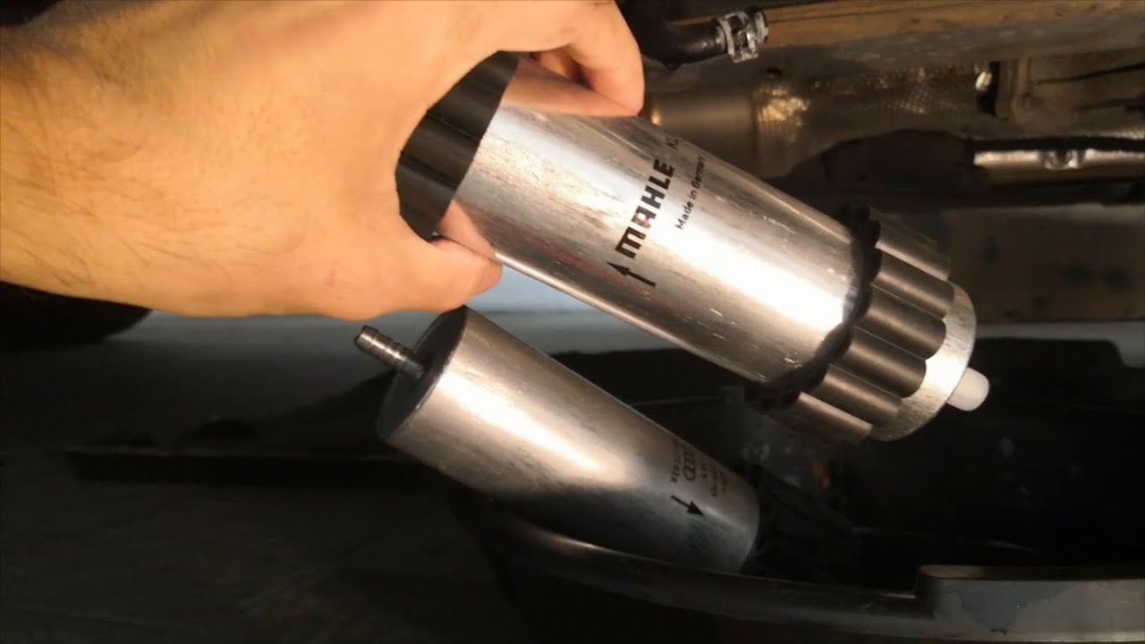 Sostituzione filtro gasolio Audi A4 Avant B9 2.0 TDI
