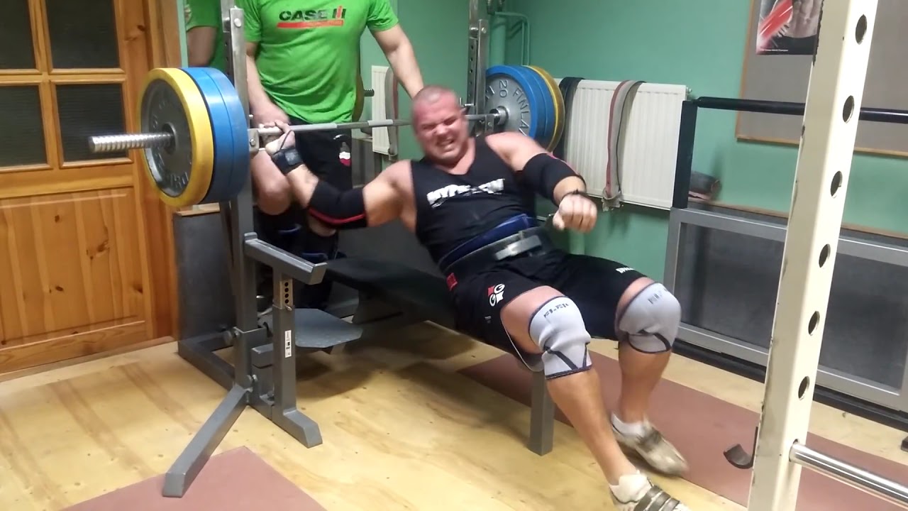 130 kg bodyweight bench press 130kg x 26, Rauno Heinla.
