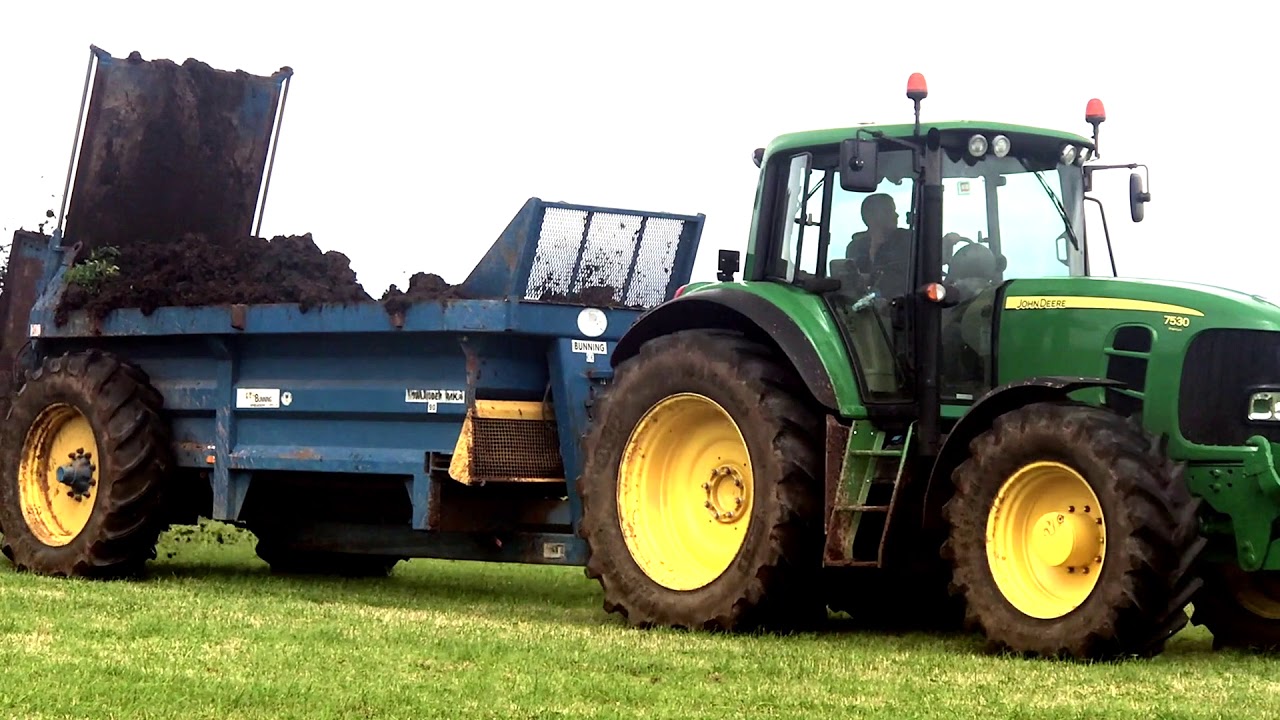 John Deere 7530 Bunning Spreaders Mark Bowran Hire
